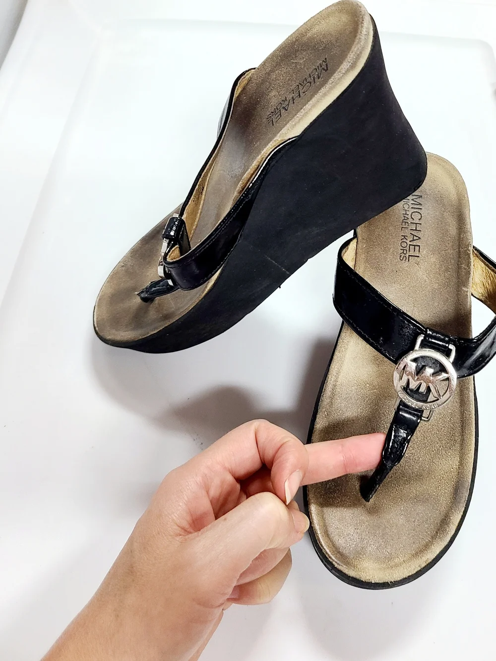 Michael Kors MK Designer Patent Black Wedge Thong Platform Sandals 6